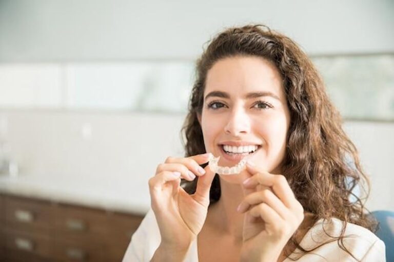 Achieving a Flawless Smile with Invisalign: What to Expect from the Clear Aligner Treatment